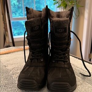UGG Black and Gray suede Lace-Up Boots size 7. Worn once